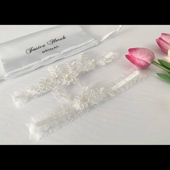 Lace Pearl Flower Bridal Garter Set - Picture 3 of 4